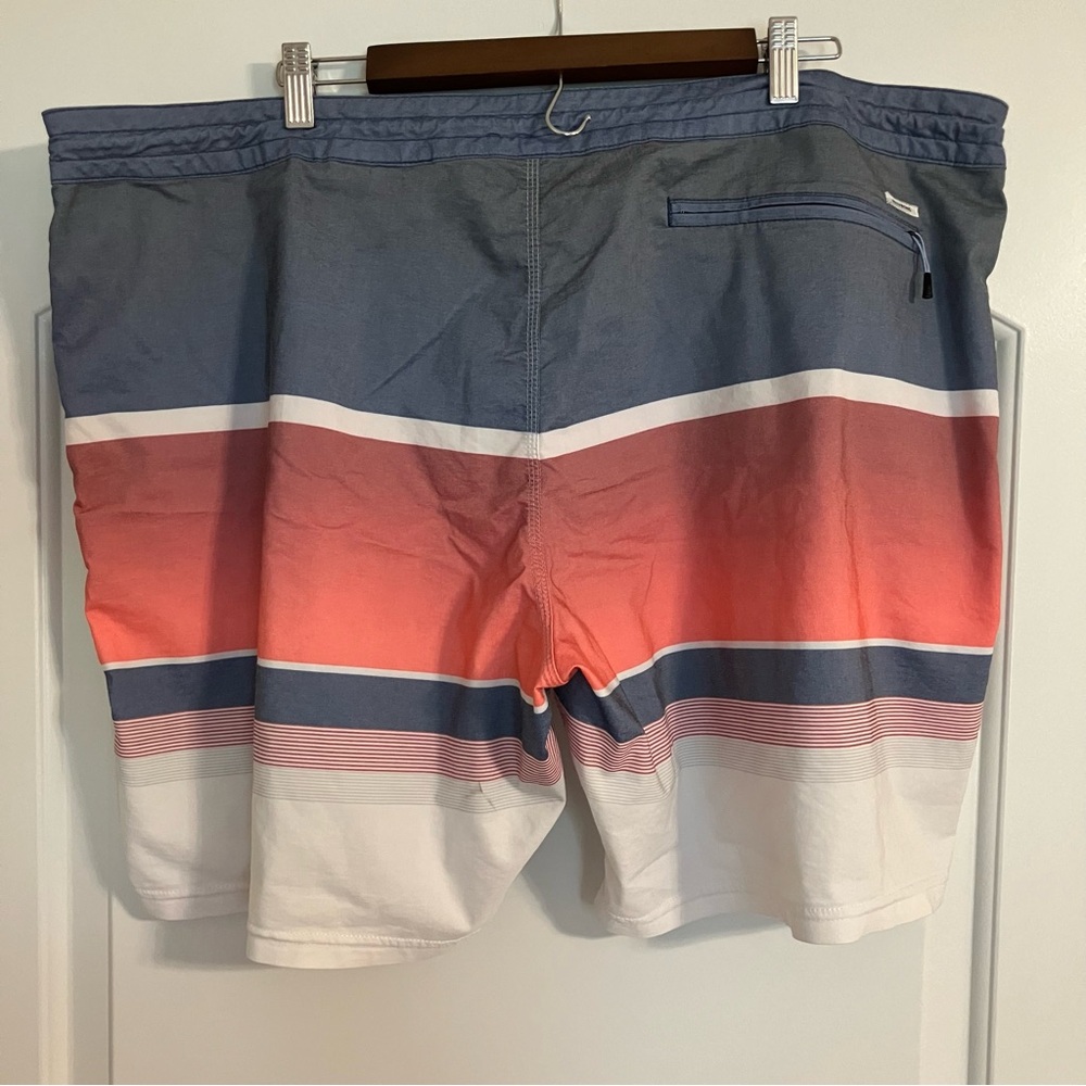 Billabong‎ Board Shorts striped pattern blue, red, and white Men's Sz 44 - Picture 2 of 9